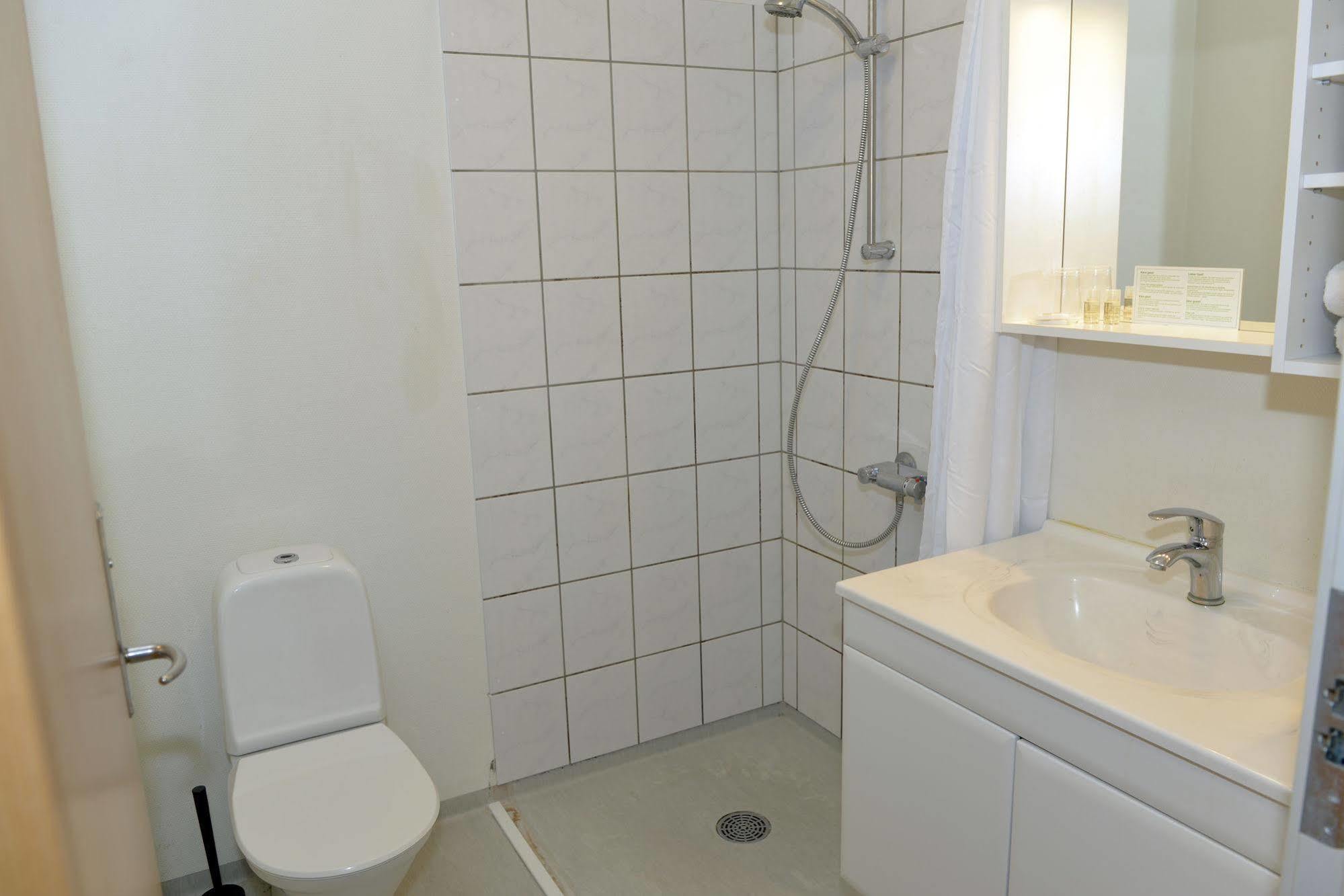 Hvalpsund Faergekro Ngoại thất bức ảnh